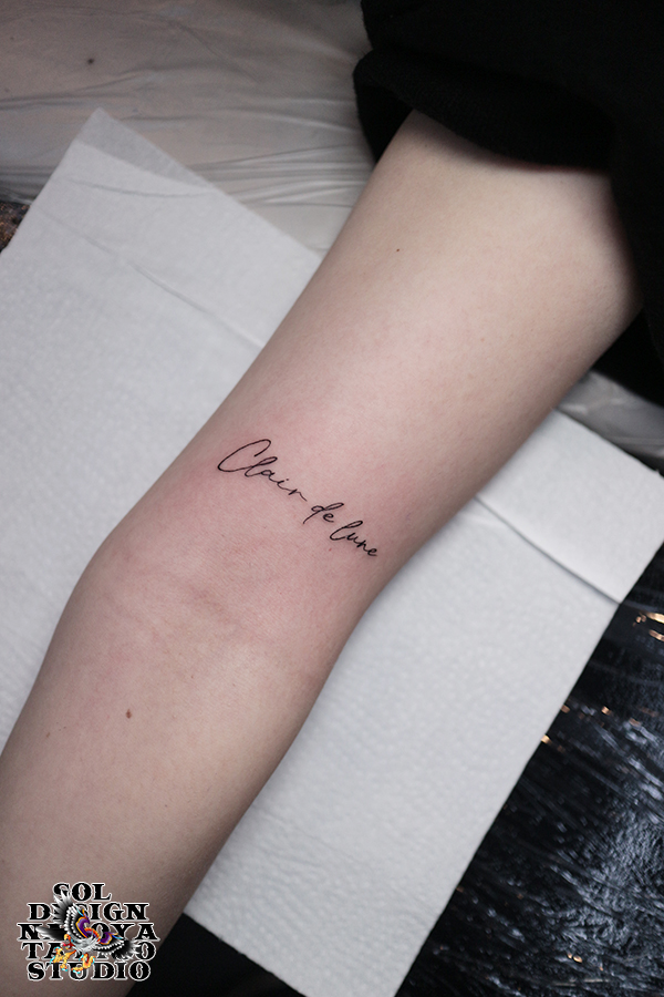 名古屋　タトゥー　女性